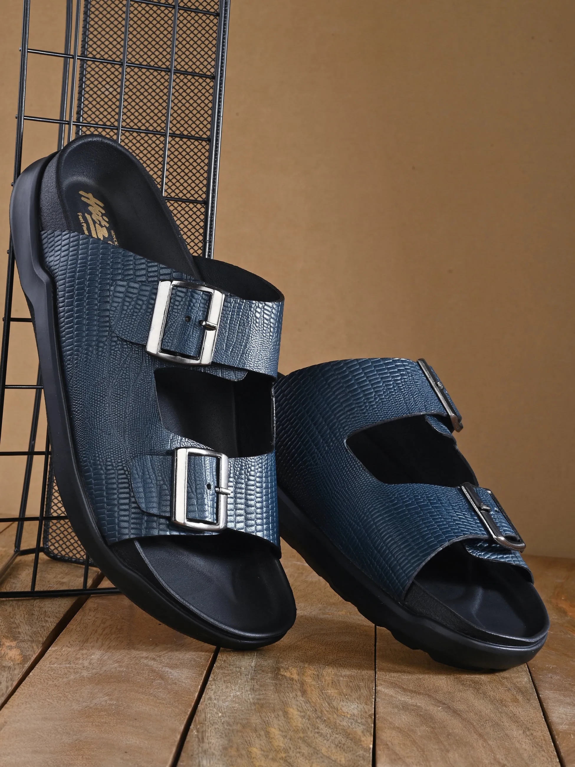 HITZ0025 Men's Blue Leather Daily Wear Buckle Slipper