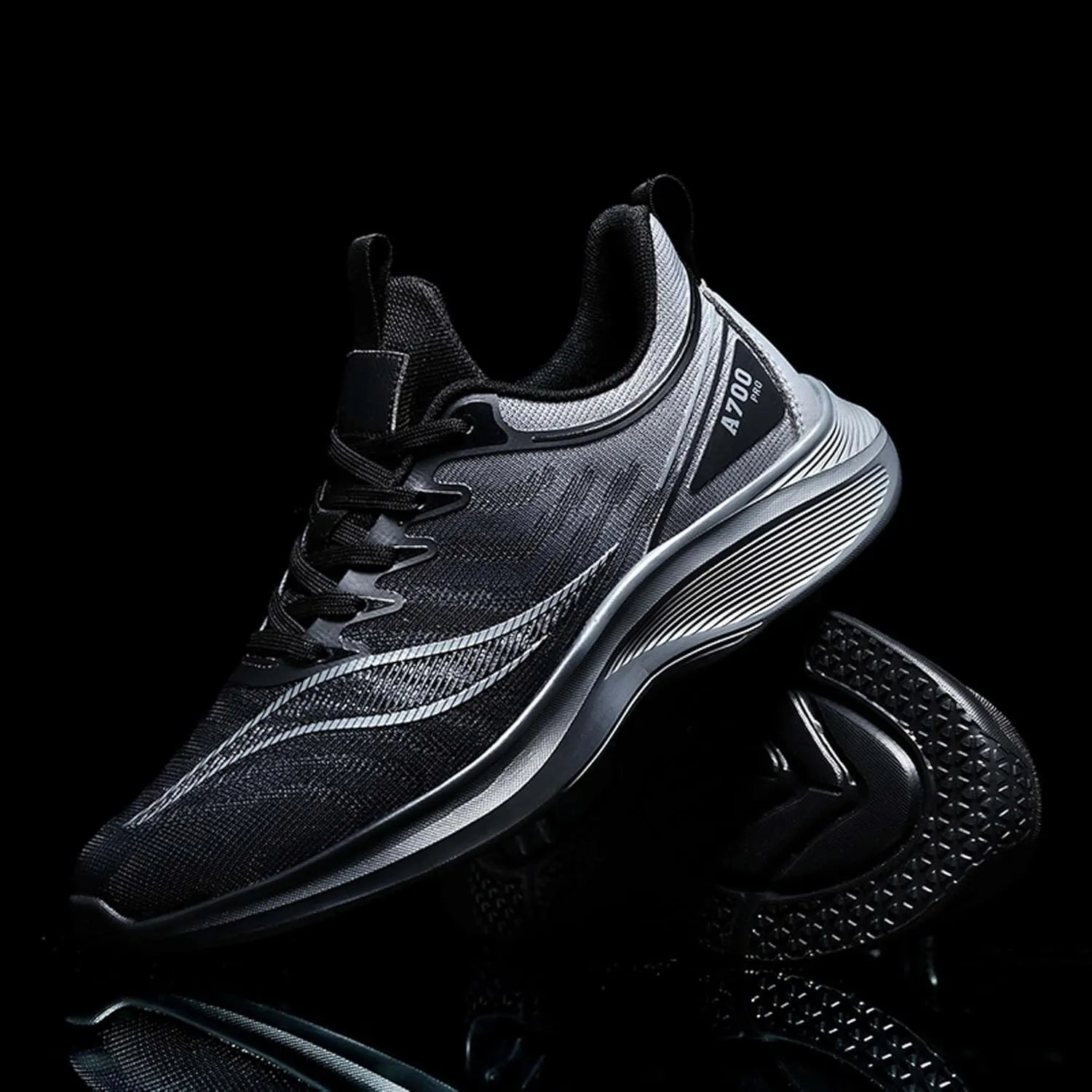 Men's Running Shoes Fashion Sneakers Lightweight Breathable Mesh Lace Up Mesh Walking Shoes Workout Casual Sports Shoes Cross Training Sneakers Women's Running Shoes