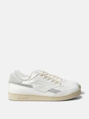 Modelo '89 trainer in gris