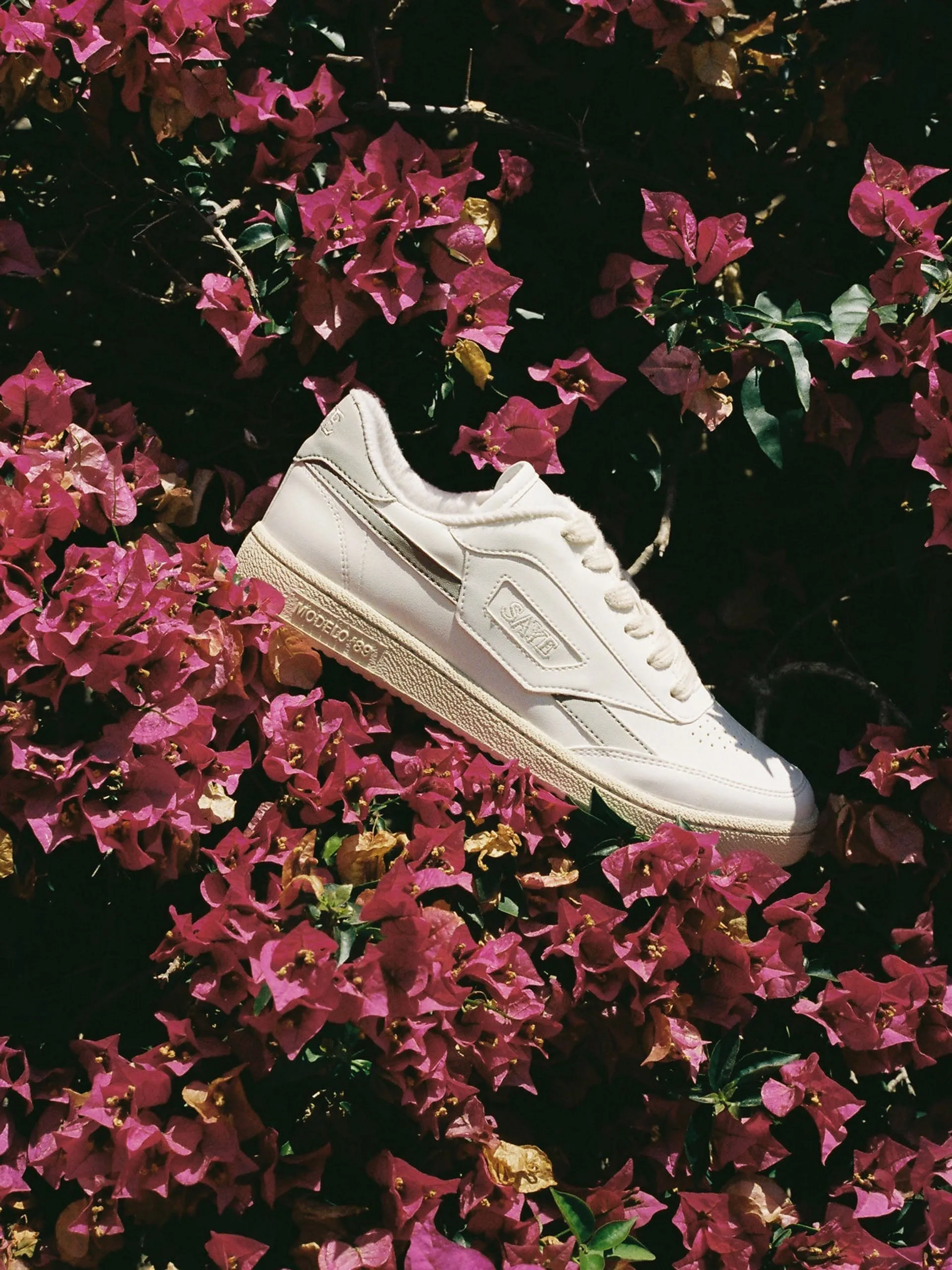 Modelo '89 trainer in gris