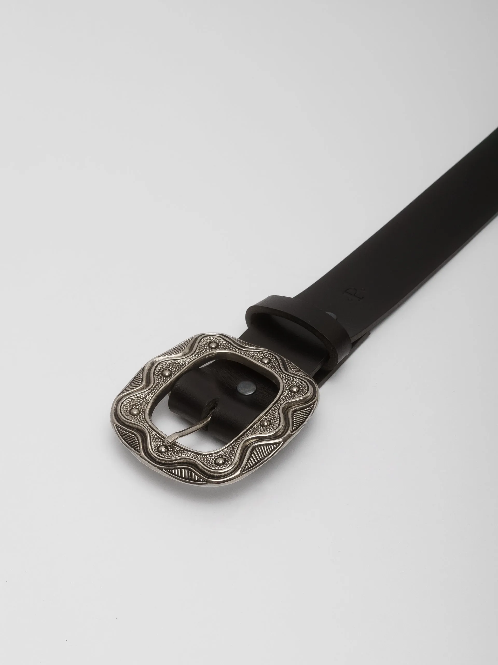 PIECES by The Lair Vintage Italian Buckle Burnished Belt 2 Black XS-XL
