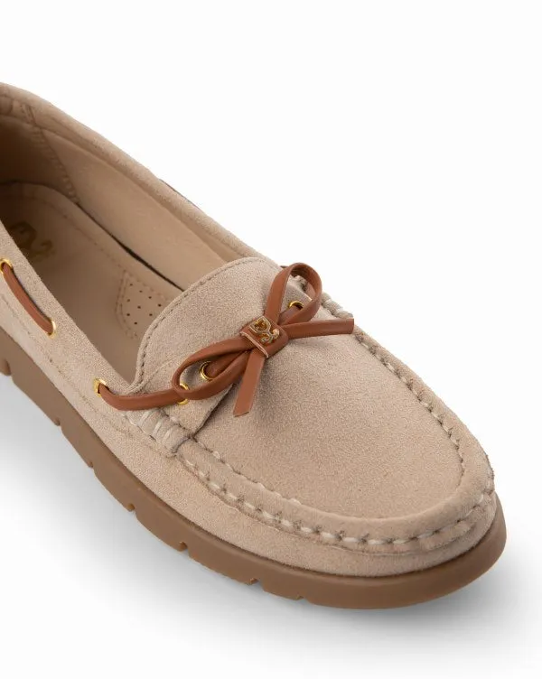 Strong Ties - Beige : Loafers